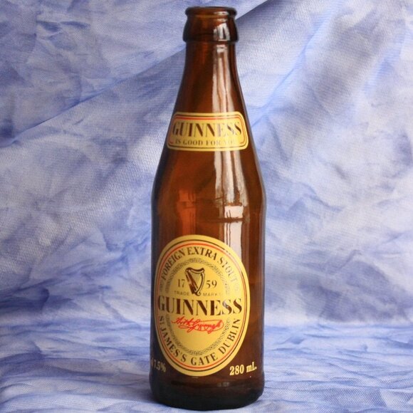 Guinness Foreign Extra Stout Bottle EMPTY 280ml - Picture 3 of 6